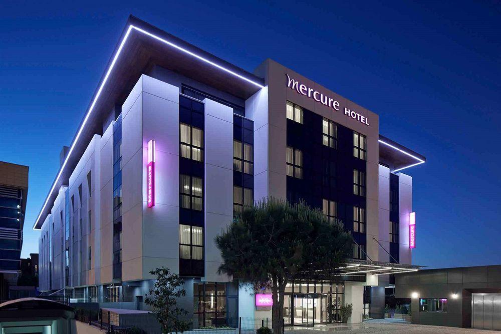 Holiday Inn Express Istanbul-Altunizade By Ihg Exterior photo
