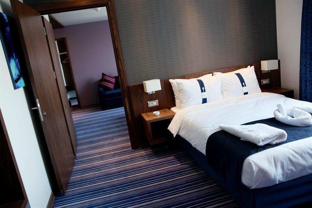 Holiday Inn Express Istanbul-Altunizade By Ihg Room photo
